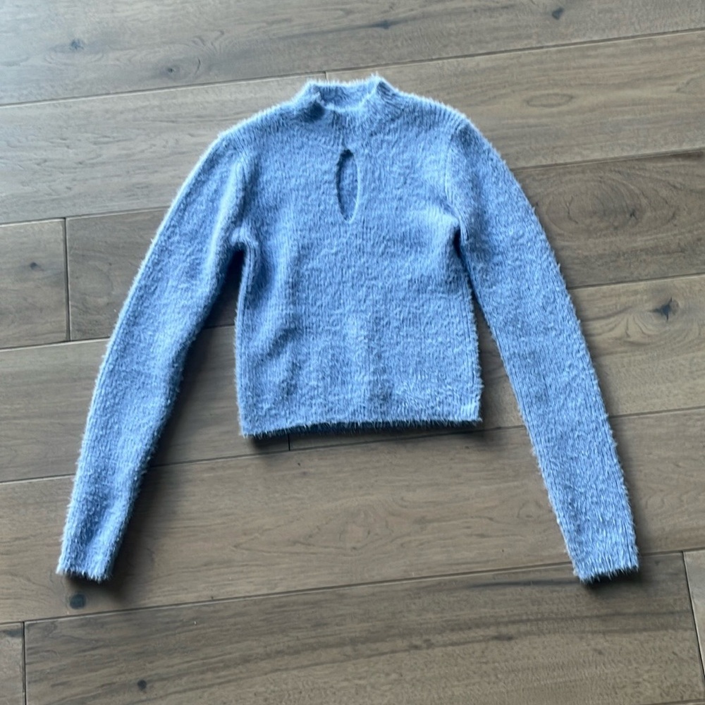 Blue sweater Small for Female, Juniors